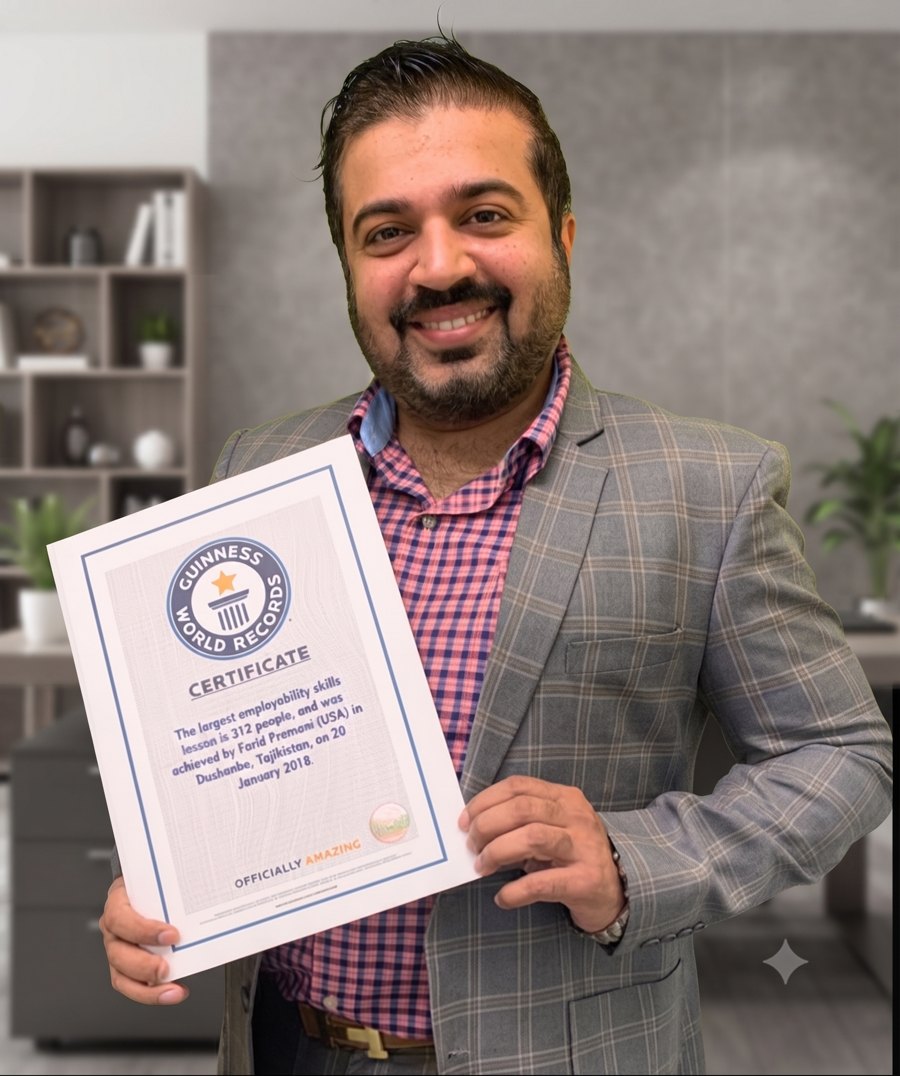 Farid Premani holding his Guinness World Records certificate